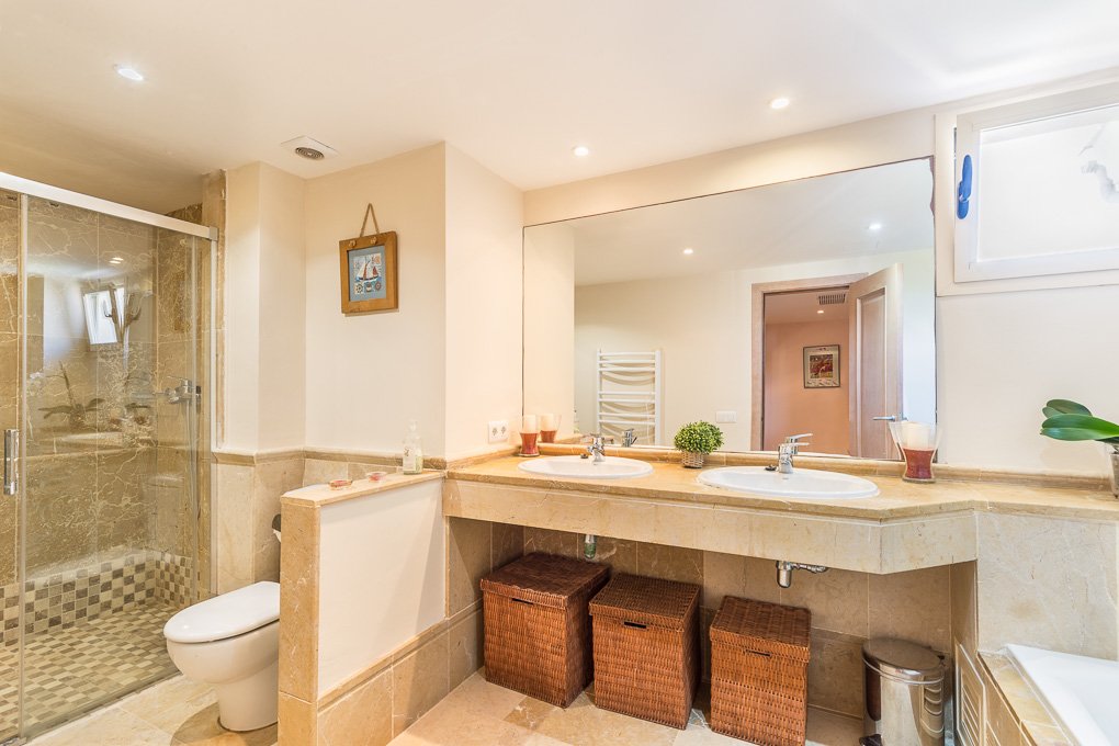 Bathroom — Belavent, Santa Ponsa